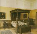 Four poster bed 
