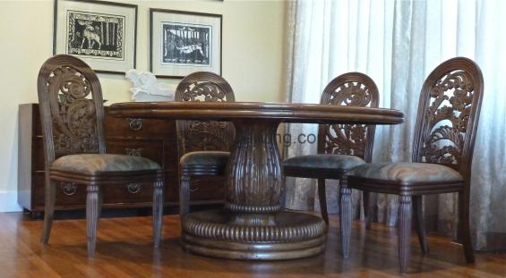 Deco dining table and chairs