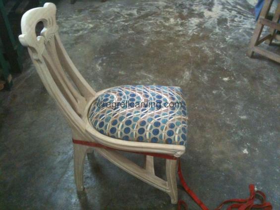 Nouveau dining chair