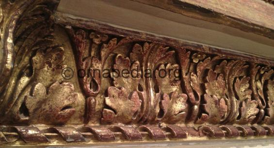  Gilt moulding 