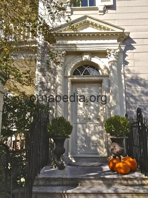 Charleston doorway 