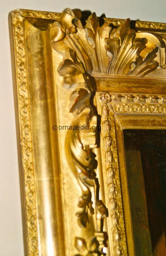 Gilt frame d'Orsay