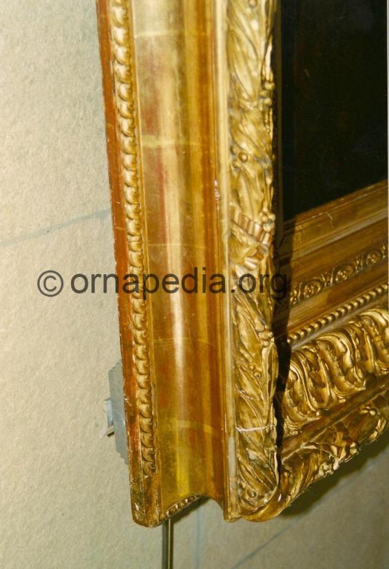 Gilt frame d'Orsay