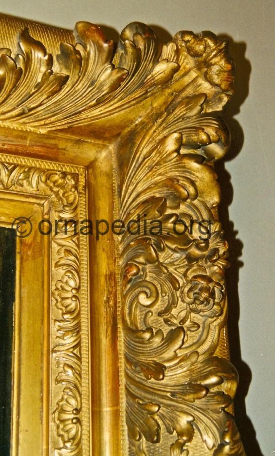 Gilt frame d'Orsay