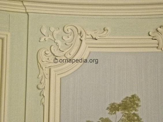 French corner detail