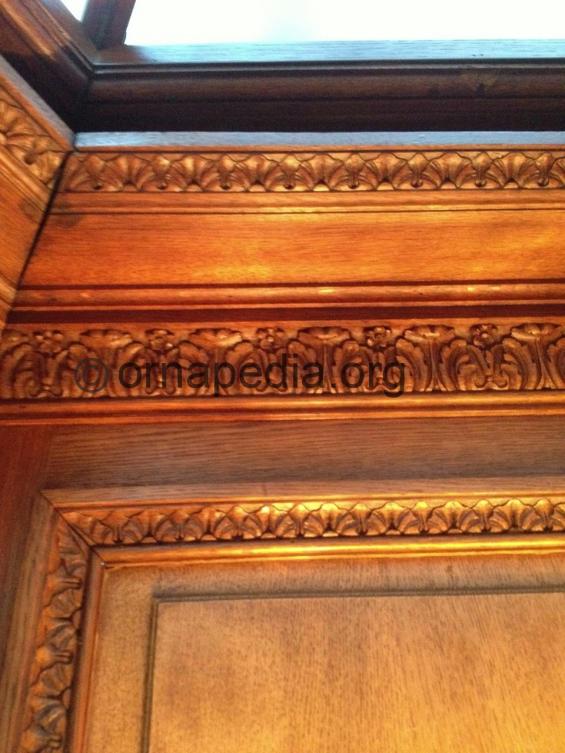 Oak moulding