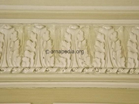 Acanthus cornice