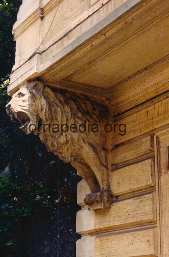  Lion Corbels 