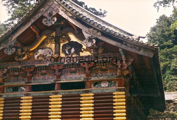 Temple facade 