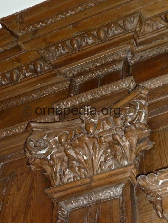 18th Century cornice entablature 