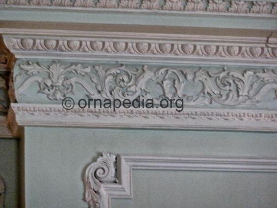 18th Century cornice 