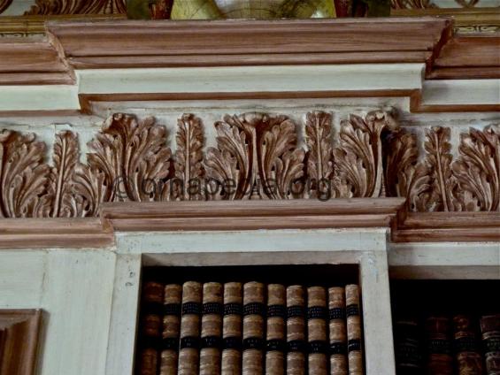 Carved cornice