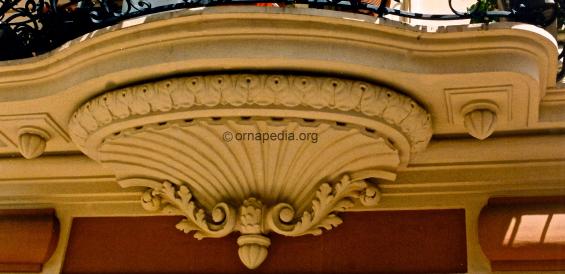 Beaux Art Corbel