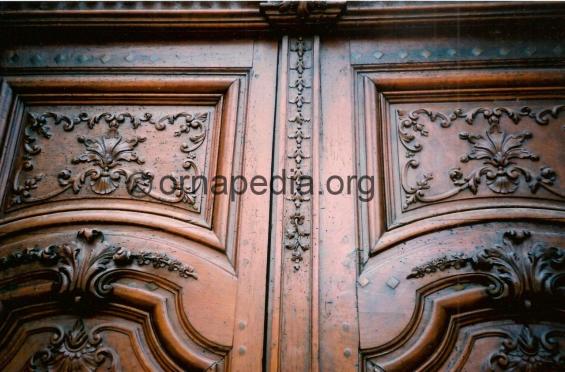 Door panel