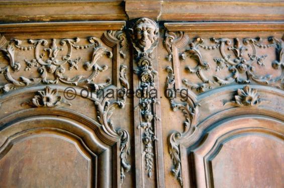 Door panel