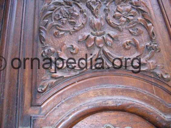 Door panel