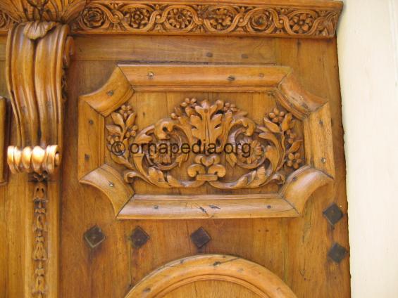 Door panel