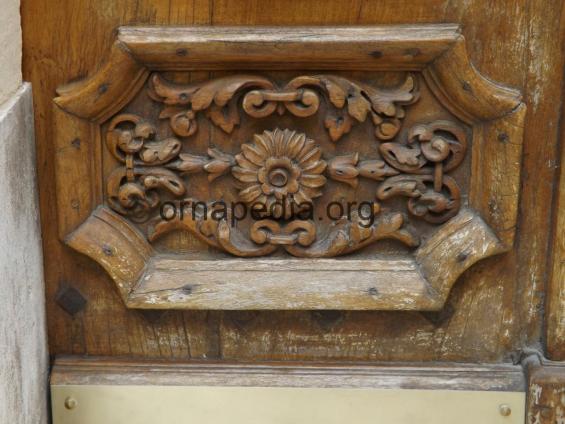 Door panel