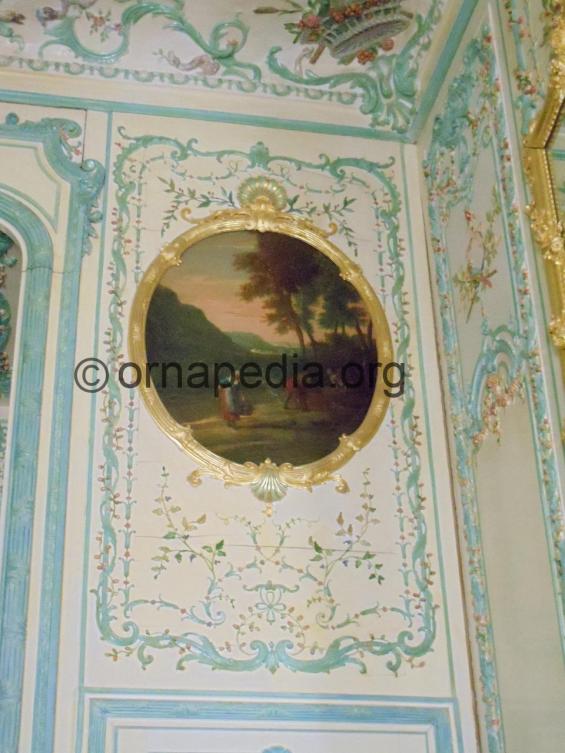 Versailles wall panel