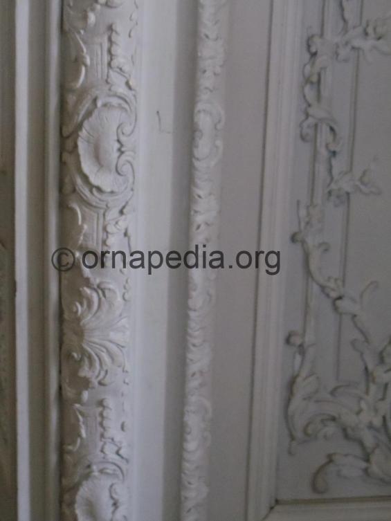 Versailles architrave 