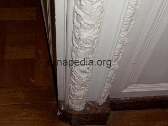 Versailles architrave 