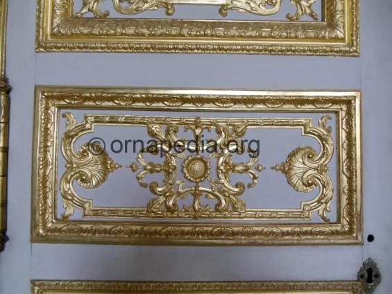 Versailles doors detail