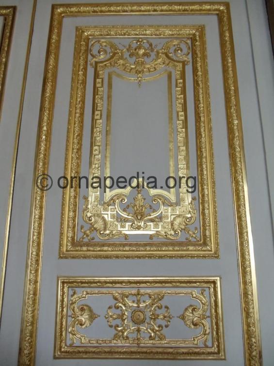 Versailles doors detail