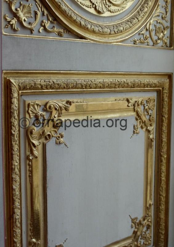 Versailles gilt panel 