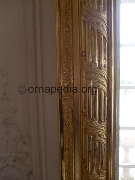 Versailles gilt door 