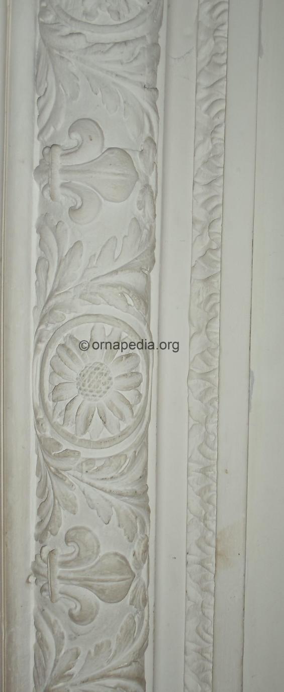  Versailles door moulding