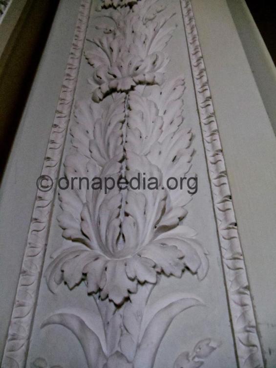 French acanthus panel.