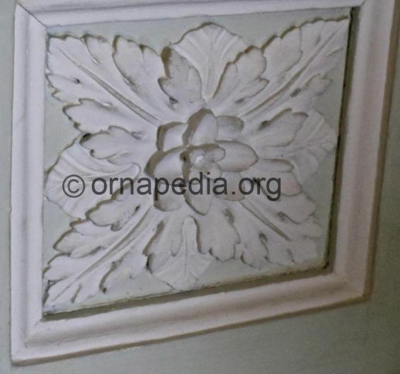 Acanthus rosette.