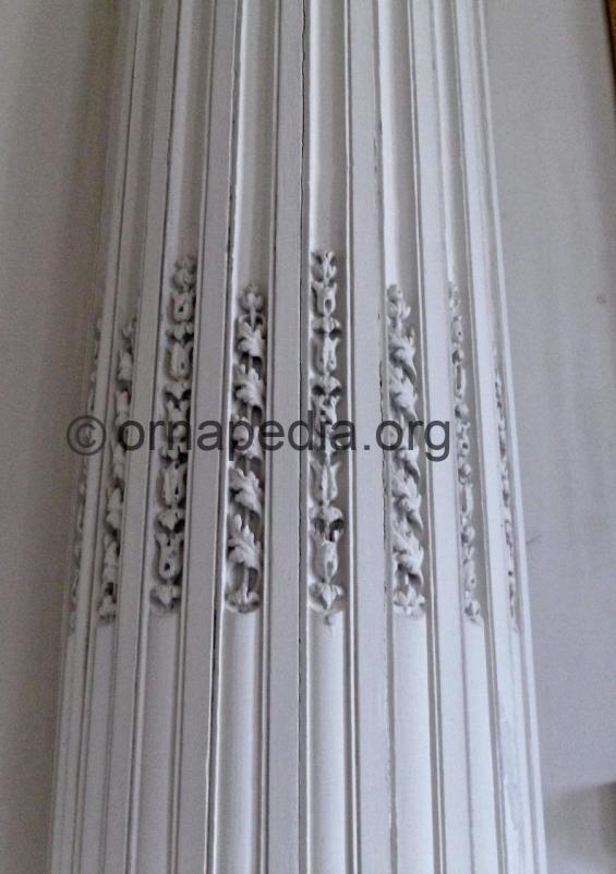 Fluted column