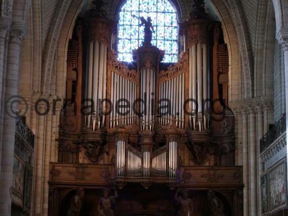  Organ case 