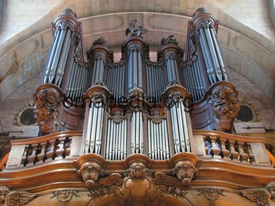  Organ case