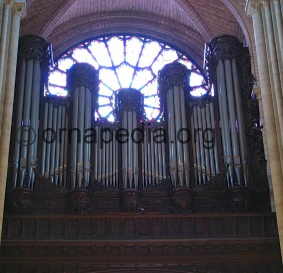  Organ case