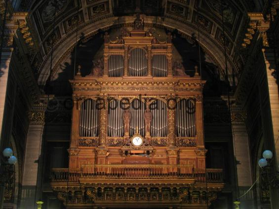 Organ case 