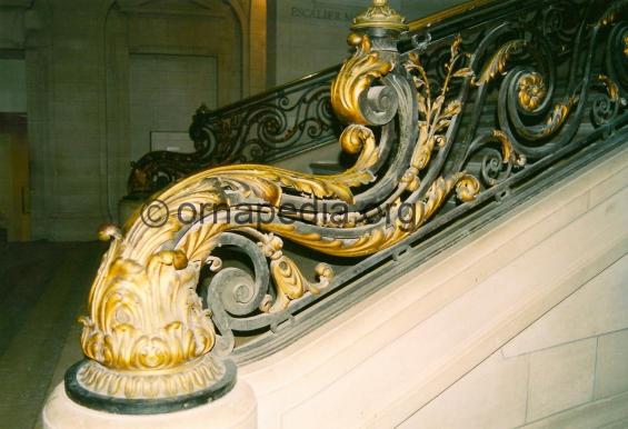  French bronze newel