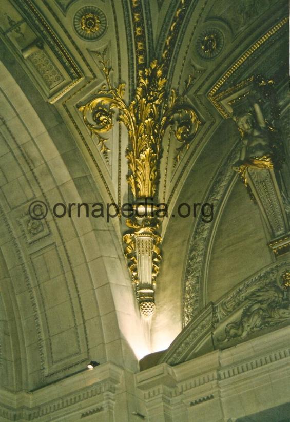 Ceiling corbel 