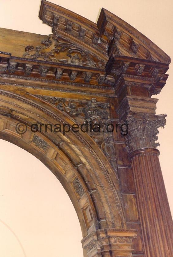 Wood carved capitals 